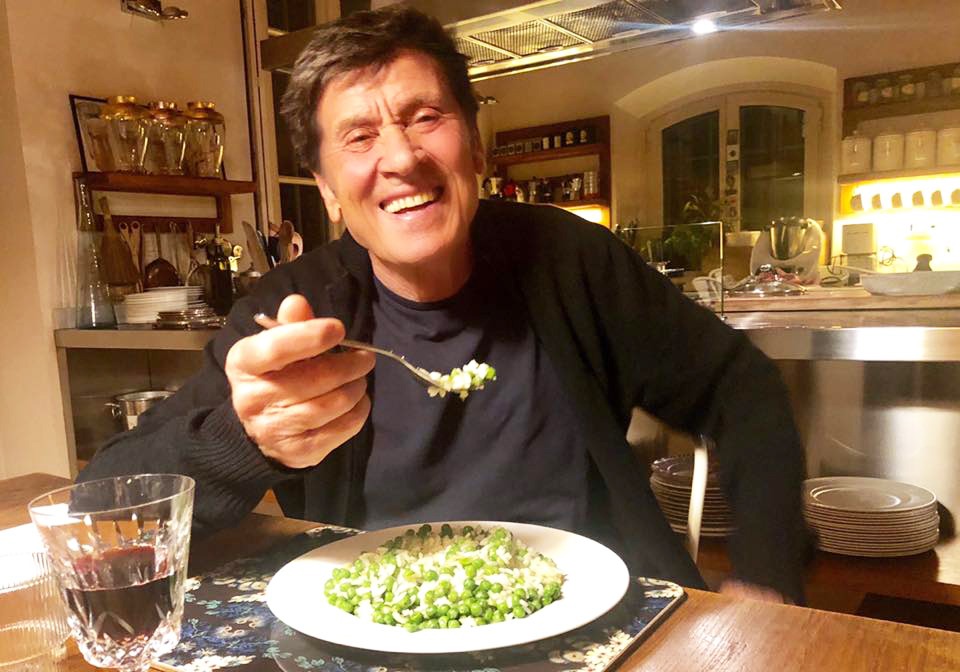 il segreto dei 79 anni di gianni morandi a tavola mangia bene e sempre con il sorriso