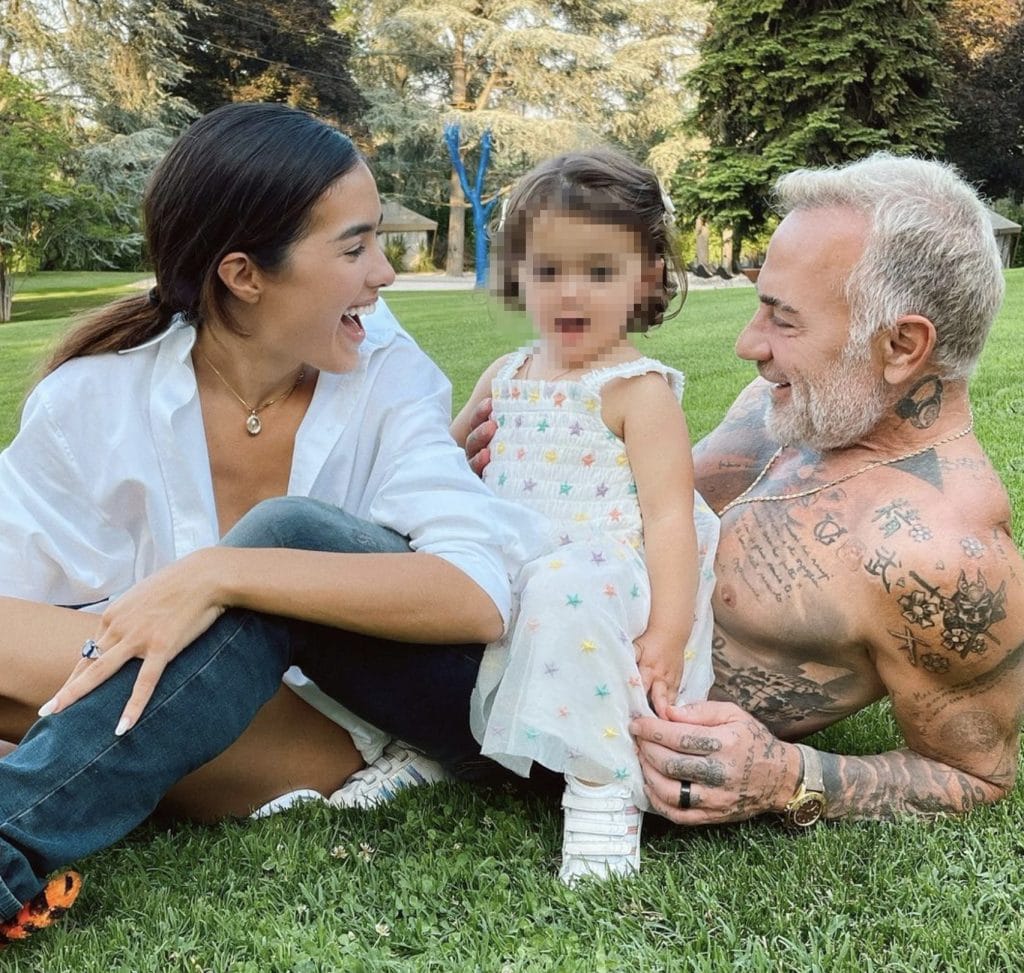 la piccola blu jerusaelma è nata nel 2020 èd è amatissima da papà vacchi e da mamma sharon fonseca
