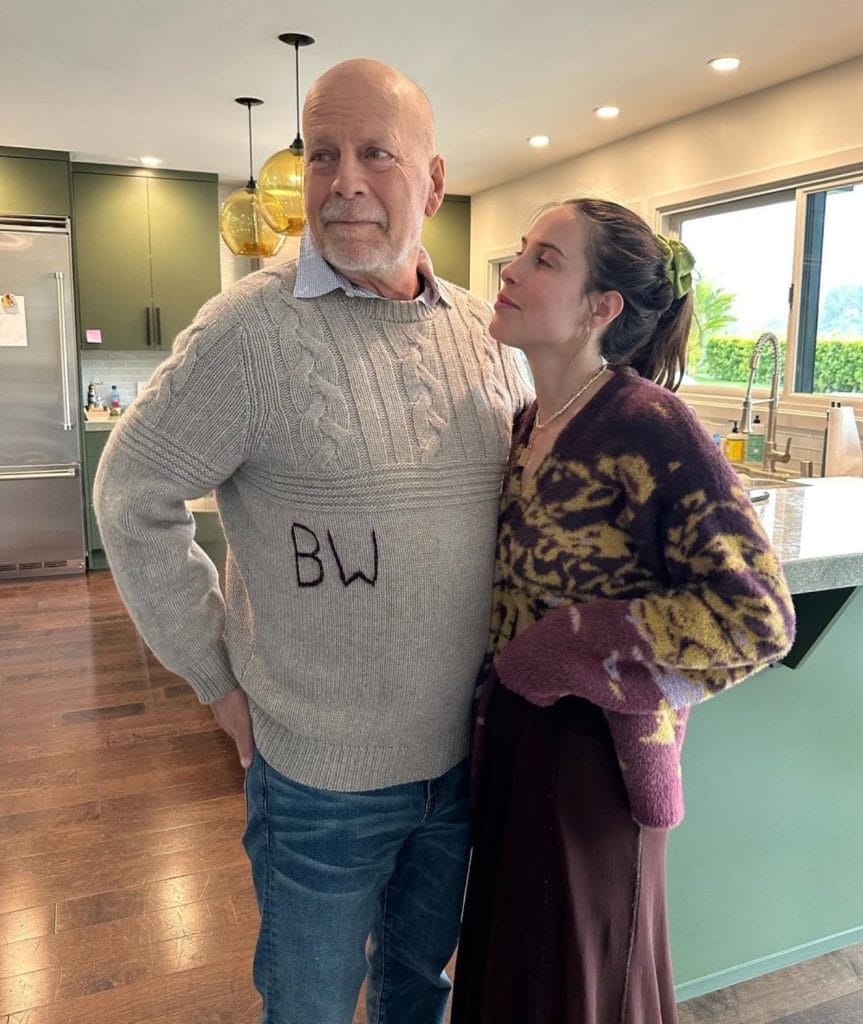 uno dei teneri scatti di scout in compagnia di bruce willis