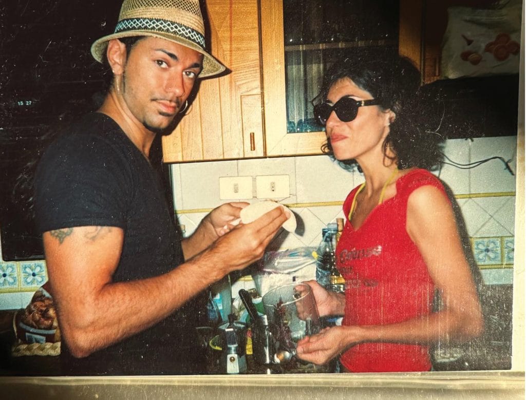 una rara foto del 2004, l'anno in cui è iniziato l'amore tra giorgia ed emanuel