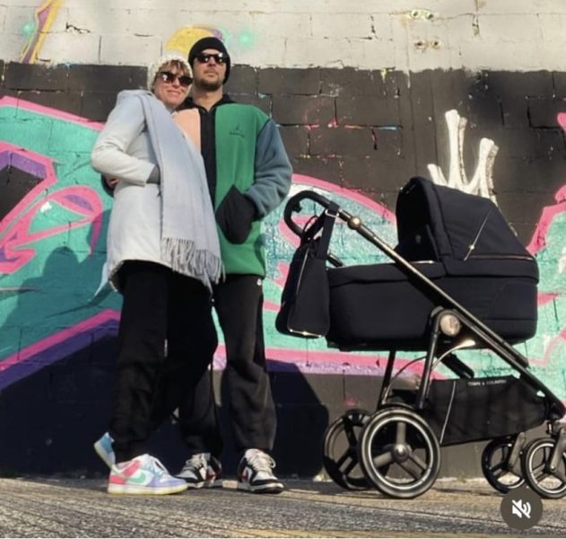 la maternità non è una passeggiata, rivela federica pellegrini, che ha un grande aiuto dal suo matteo