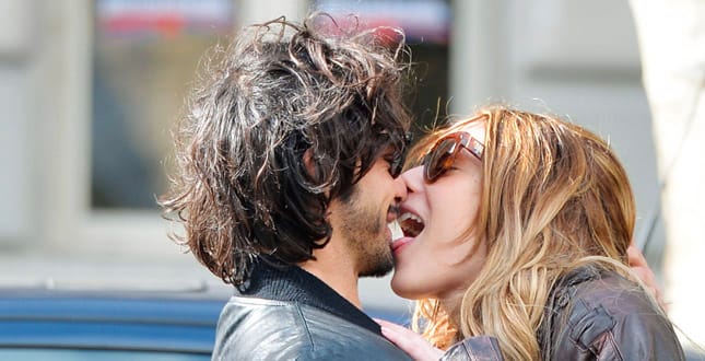 nel febbraio del 2014 il primo bacio pubblico di marco bocci e laura chiatti, che nel luglio dello stesso anno si sposarono