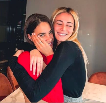 Diletta Leotta sposa Loris Karius: la location, la data, i segreti della cerimonia vengono fuori, ma anche una damigella speciale come Elodie, che accompagnerà gli sposi all'altare diletta leotta e elodie sono amiche di lunga data è stata proprio diletta a presentare alla cantante romana andrea iannone, l'amore della sua vita