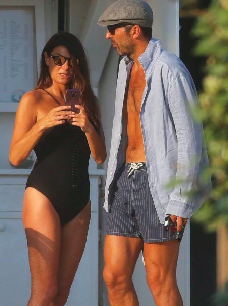 Gigi Buffon e Ilaria D'Amico dopo 10 anni d'amore si sposano: iniziano oggi i due giorni di festa, con il rito civile sulle colline di Lucca e un ricevimento in riva al mare buffon d'amico