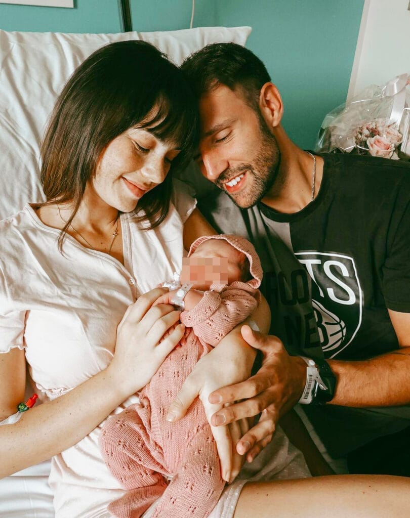 Rosalinda Cannavò e Andrea Zenga festeggiano la nascita di Camilla: «Benvenuta al mondo, 3,8 kg di pura dolcezza, grazie per aver scelto noi come tuoi genitori camilla zengavò