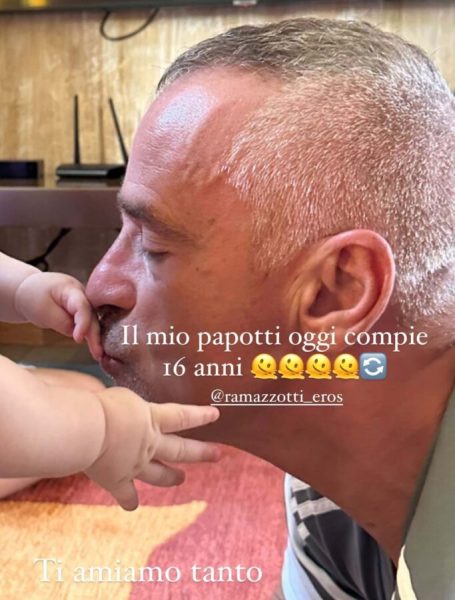 Eros Ramazzotti, a 61 anni riparte dalle sue radici. Un amore smodato per i figli e il nipotino Cesare, la certezza di avere a fianco Michelle Hunziker. E l'atteso ritorno alla musica eros ramazzotti ha compiuto 61 anni, circondato dall'affetto dei suoi tre figli