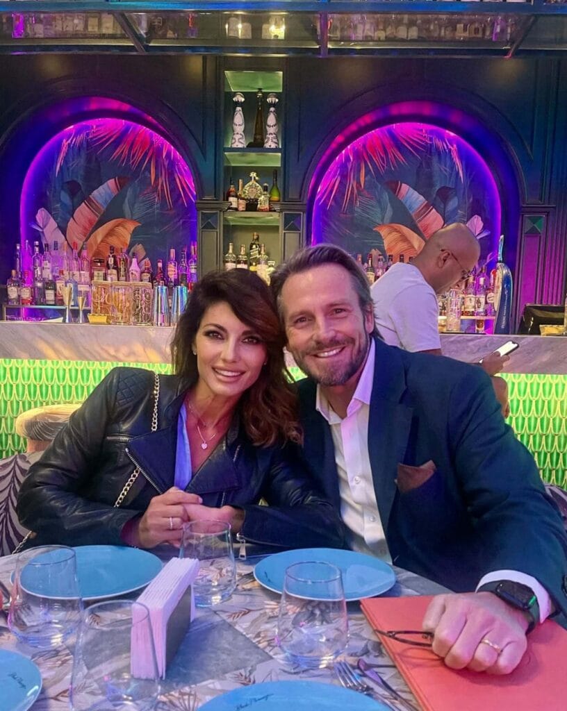 Samanta Togni, pace fatta con il marito Mario Russo: «siamo riusciti a ritrovarci con il dialogo e la volontà di recuperare il nostro matrimonio, senza farci spaventare dal fatto che passiamo molto tempo lontani per via del lavoro» samanta togni e mario russo hanno trovato il giusto equilbrio in una vita difficile tra roma e dubai
