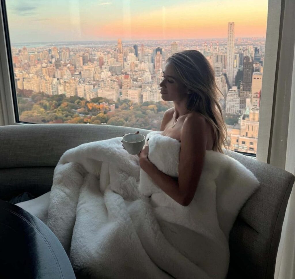 Diletta Leotta emozionata per l'arrivo in tv con 'La Talpa': «È il mio primo figlio televisivo, ho dato tutta me stessa». Ma c'è anche l'amore per Loris Karius e la difficoltà di conciliare lavoro e famiglia: «a volte dobbiamo prendere le misure» gli scatti di questi giorni di diletta leotta a new york dimostrano serenità e un grande amore per loris (sempre al suo fianco)