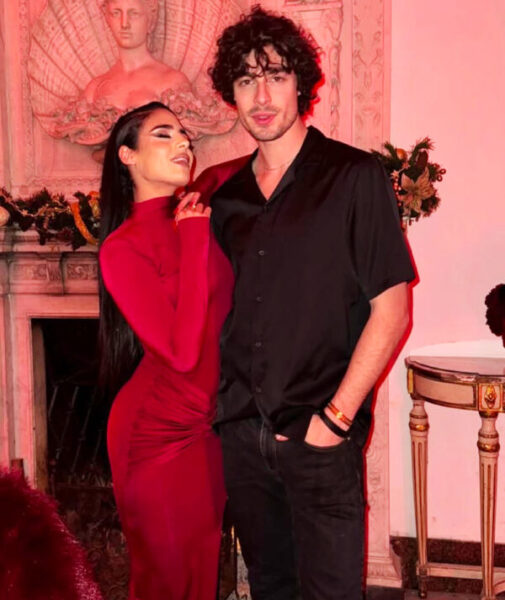 Il compleanno da single di Perla Vatiero, senza rimpianti e con un amico speciale: ha compiuto 27 anni senza Mirko Brunetti - IL VIDEO Il compleanno da single di Perla Vatiero, senza rimpianti e con un amico speciale: ha compiuto 27 anni senza Mirko Brunetti - IL VIDEO