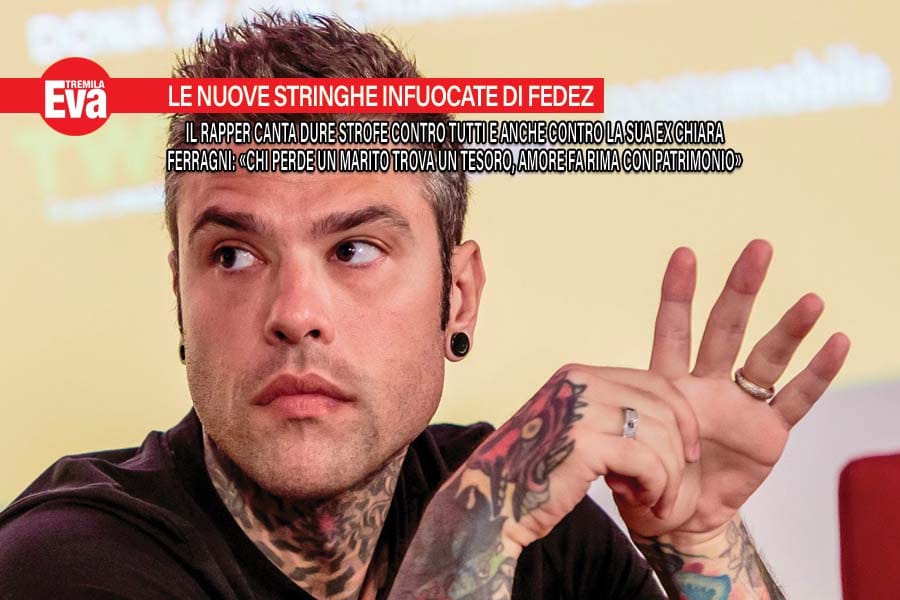 Fedez contro Chiara Ferragni con le nuove rime al veleno: «Chi perde un marito trova un tesoro, amore fa rima con patrimonio». E protegge il nuovo amore? «Voglio tenerti nascosta, non darti in pasto a queste iene» fedez attacca chiara ferragni con le nuove rime al veleno