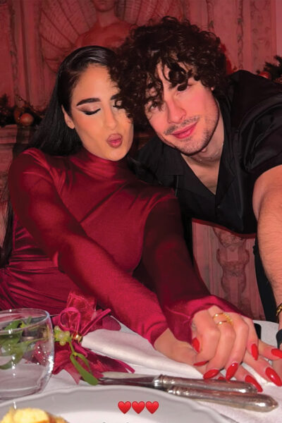 Il compleanno da single di Perla Vatiero, senza rimpianti e con un amico speciale: ha compiuto 27 anni senza Mirko Brunetti - IL VIDEO Il compleanno da single di Perla Vatiero, senza rimpianti e con un amico speciale: ha compiuto 27 anni senza Mirko Brunetti - IL VIDEO