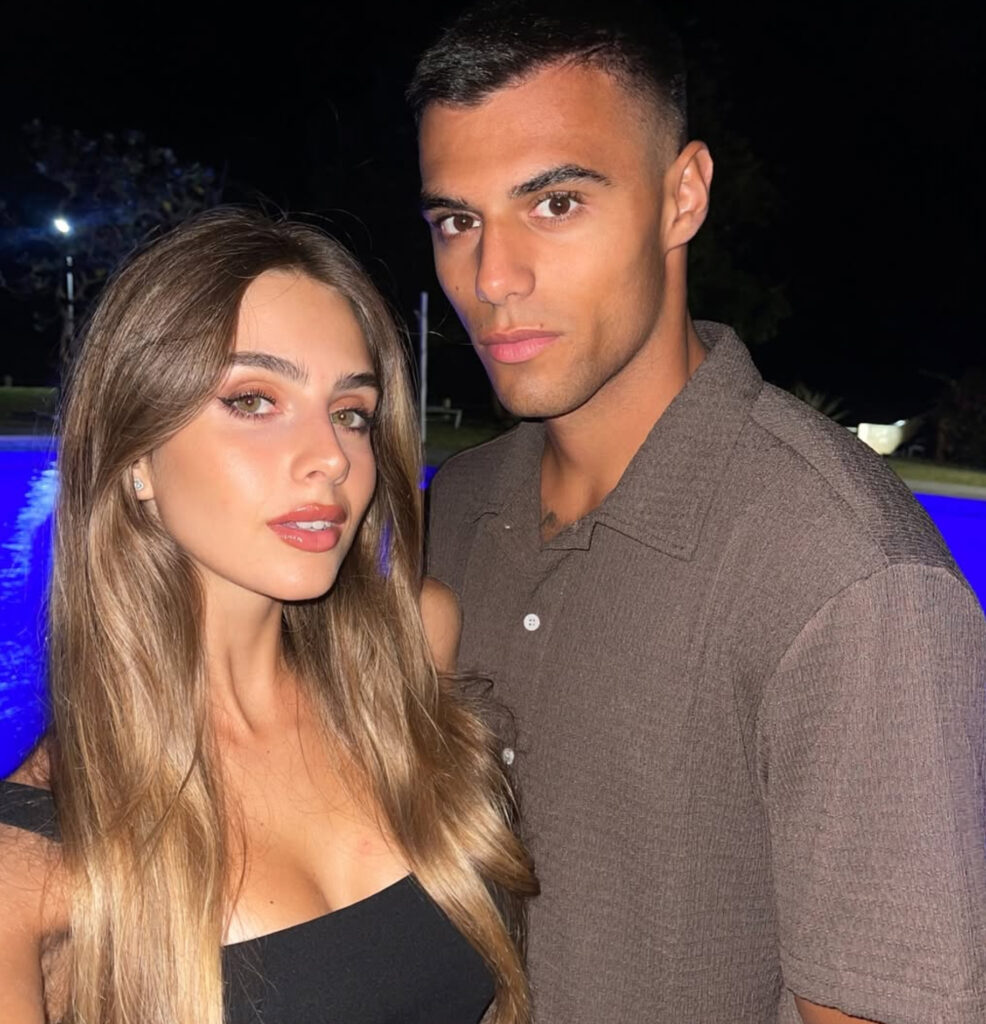 Cristian Forti esalta un anno con Valentina Pesaresi: «'Uomini e Donne' mi ha dato la possibilità di conoscere una persona che ho amato dal primo momento e che continua a stupirmi» cristian valentina