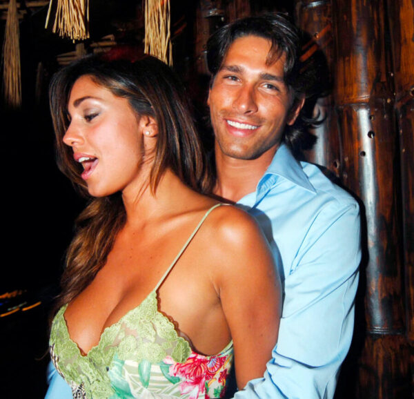 Marco Borriello, l'ultimo dei playboy ha una nuova fiamma: dolcissimi scatti a Milano con Eleonora Preziosi, figlia dell'ex patron del Genoa. Ma lui smentisce