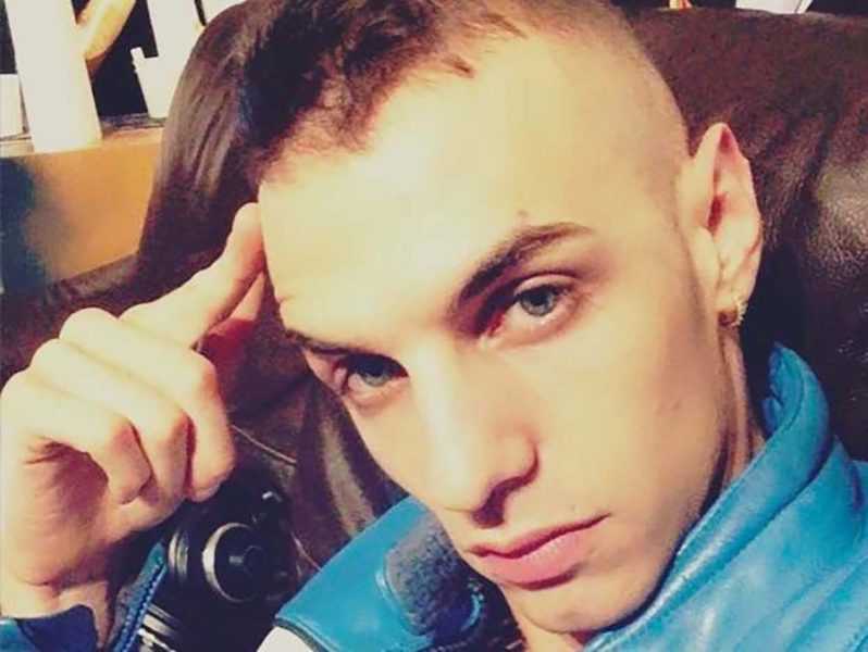 Achille Lauro canta a Sanremo il suo amore difficile e l'ex fidanzatina gli scrive una lettera: «Non scorderò mai la nostra adolescenza incosciente e sarò sempre innamorata di quel ragazzino sognatore». Achille Lauro giovane