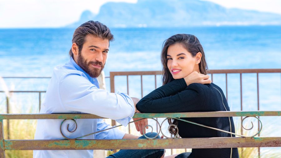Francesca Chillemi e i suoi primi 40 anni: nella fiction Azzurra è più matura e nella vita reale l'attrice ha un nuovo amore da preservare - IL VIDEO CON EUGENIO GRIMALDI Francesca Chillemi e Can Yaman