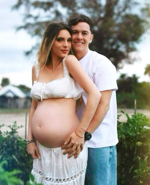 L'annuncio della famosa influencer è arrivato a sorpresa, lei e Guaynaa sono al settimo cielo