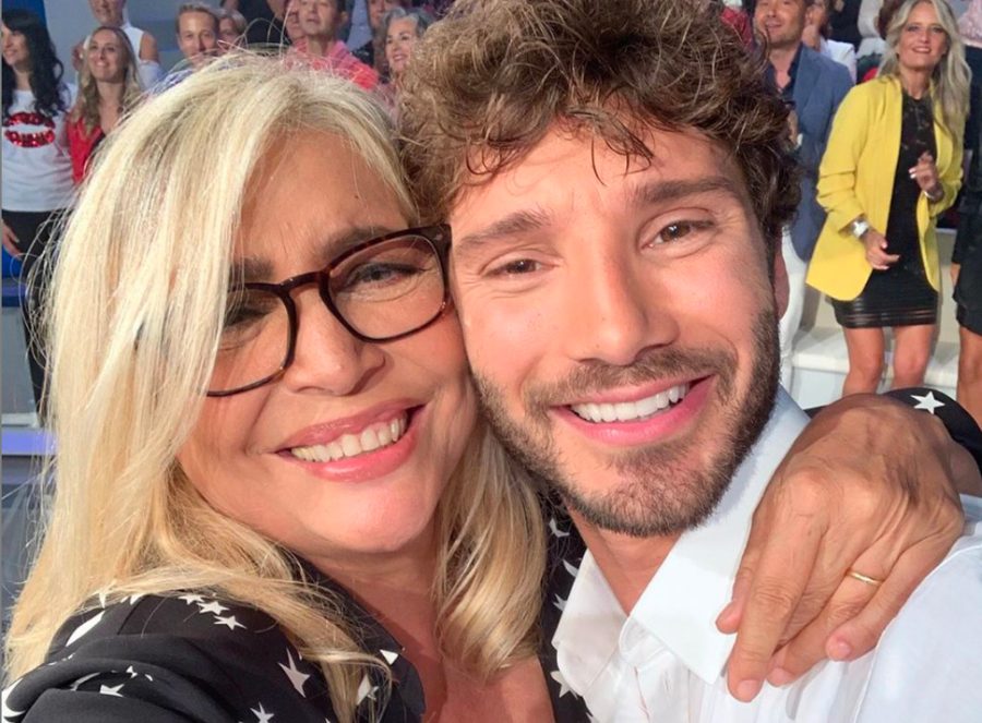 Mara Venier e Nicola Carraro, il loro amore è più forte delle malattie: «ci siamo sempre salvati grazie alla volontà di non arrendersi mai»
