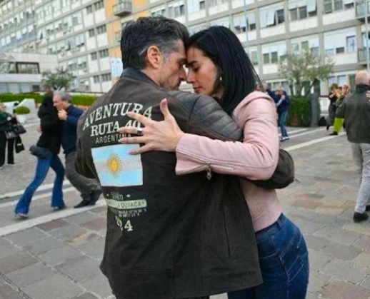Massimiliano Varrese e Daiana in un tango che hanno ballato per papa Francesco