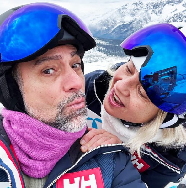 Antonella Elia e Pietro Delle Piane, ultima estate da fidanzati: «ho deciso, lo sposo, è l'unico uomo che mi abbia fatto pensare alla famiglia». Il sì a San Silvestro a Cortina, luna di miele in Polinesia? Antonella Elia e Pietro Delle Piane