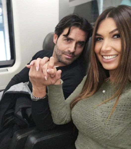 Claudia Lenti, dopo la fine della storia a U&D con Alessio Pili Stella, ha ritrovato l'amore con Andrea. La Dama lo ama «perdutamente, ho una storia bellissima con una persona normale» Claudia Lenti con Andrea