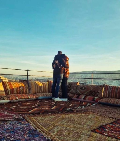 Pamela Camassa esce allo scoperto con la nuova fiamma, viaggio romantico in Turchia insieme a Stefano: «è questo che mi rende felice». E pubblica le prime foto in due Pamela Camassa