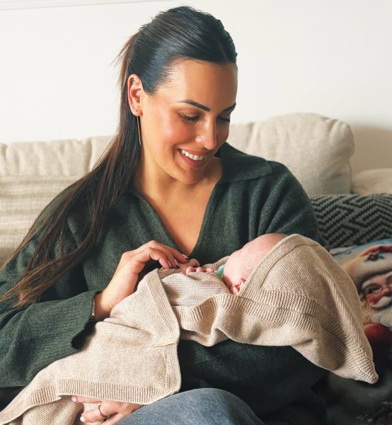 Le mamme Vip del 2025, tra un pizzico di fatica e le emozioni più grandi: baci, abbracci e un mare di tenerezza, ecco le dolcissime storie insieme ai loro cuccioli Le mamme Vip del 2025, tra un pizzico di fatica e le emozioni più grandi: baci, abbracci e un mare di tenerezza, ecco le dolcissime storie insieme ai loro cuccioli