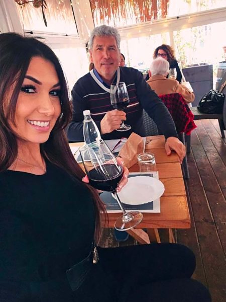 Claudia Lenti, l’ex Dama innamorata: «con Andrea è stato colpo di fulmine, ora sogno le nozze». E su papà Mario non ha dubbi: «Vederlo così amato mi riempie il cuore, ma se Gemma lo vuole sposare... per il sì bisogna essere in due» L'INTERVISTA ESCLUSIVA Claudia Lenti, l’ex Dama innamorata: «con Andrea è stato colpo di fulmine, ora sogno le nozze». E su papà Mario non ha dubbi: «Vederlo così amato mi riempie il cuore, ma se Gemma lo vuole sposare... per il sì bisogna essere in due» L'INTERVISTA ESCLUSIVA