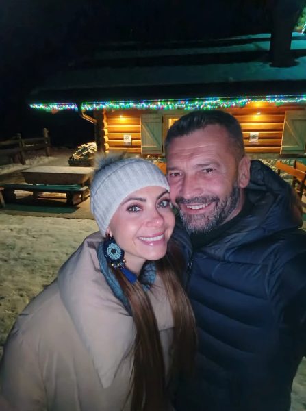 Agnese De Pasquale e Roberto Priolo, l'amore c'è ma la quotidianità è piena di problemi: «ogni giorno io e lui dobbiamo barcamenarci tra le dinamiche delle nostre vite, sperando che i pensieri non rovinino i momenti che la coppia merita» Agnese De Pasquale e Roberto Priolo
