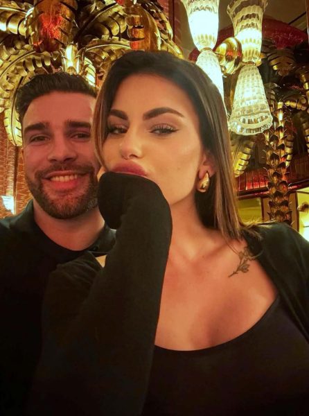 Nicole Belloni e Flavio Ubirti, i primi giorni di te e di me. I freschi ex U&D tra progetti, sogni e un amore da vivere a distanza: «tra di noi c'è grande passione, ma ogni passo deve avere il suo tempo» Nicole Belloni e Flavio Ubirti