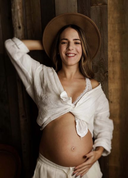 Sonia Barrile di ‘Temptation Island’ pronta ad abbracciare il bambino in arrivo. Dopo l’addio a Simone Margagliotti è decisa ad affrontare la maternità in equilibrio con l’ex, e lancia nuovi fantastici progetti: «Voglio scoprire una forza nuova, ma anche una dolcezza diversa» Sonia Barrile di 'Temptation Island'