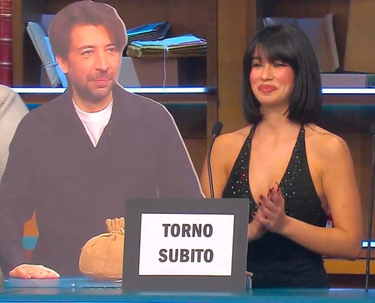 Martina Miliddi, ad 'Affari Tuoi' è arrivata una vera ballerina per Stefano De Martino: «Herbert, al posto tuo c’è lei, se vuoi mancare qualche giorno nessun problema». La ex concorrente di 'Amici' balla con Checco Zalone e ha avuto una storia con Aka 7even