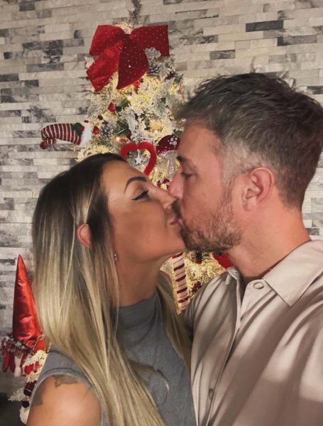 Tara Gabrieletto, ecco il suo mondo pieno d'amore per Vincenzo lontana da 'Uomini e Donne': «la vita è bellissima perché nonostante le lacrime, i brutti momenti, i dolori e le delusioni, ti dà sempre l’opportunità di ricominciare» fotoa