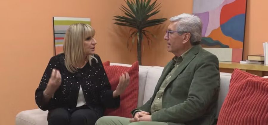 Cinzia Paolini di Uomini e Donne rompe il silenzio: «Con Rocco mai innamorata, Mario Lenti mi è piaciuto da subito». E alla 'rivale' Gemma Galgani: «Il tuo rancore è infondato, sono stata corretta. E poi potremmo essere amiche» Cinzia Paolini di Uomini e Donne rompe il silenzio: «Con Rocco mai innamorata, Mario Lenti mi è piaciuto da subito». E alla 'rivale' Gemma Galgani: «Il tuo rancore è infondato, sono stata corretta. E poi potremmo essere amiche»