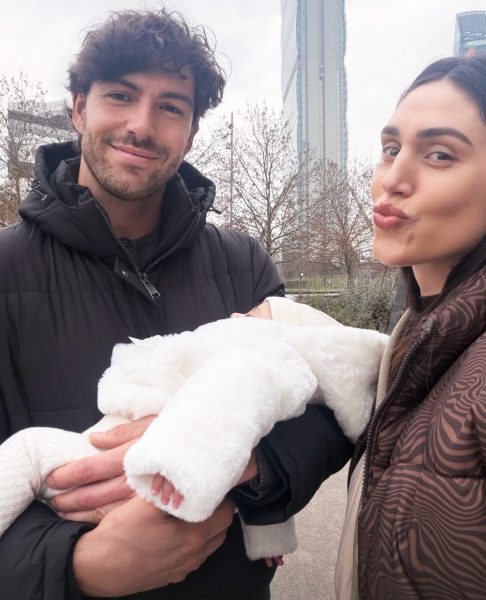 Ignazio Moser sogna già un secondo figlio con Cecilia Rodriguez: «Con Clara Isabel ci abbiamo messo troppo tempo, ora siamo pronti ad allargare la famiglia» Ignazio Moser e Cecilia Rodriguez figlia