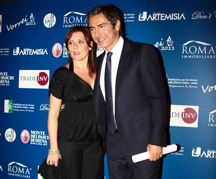 I segreti d’amore di Marco Liorni e Giovanna Astolfi: «io e lei ci diciamo tutto, anche se nella vita ci interessa qualcun altro. Le Professoresse? Sono belle ma mia moglie non è gelosa» Marco Lioni e Giovanna Astolfi
