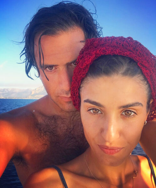 Tommaso Paradiso a Sanremo canta per la figlia Anna, ma dopo l’Ariston la musica si ferma per fargli dire ‘sì’ a Carolina Sansoni: «appena l’ho vista ho scatenato l'inferno, e il nostro amore ci infiamma da 9 anni» Tommaso Paradiso a Sanremo canta per la figlia Anna, ma dopo l’Ariston la musica si ferma per fargli dire ‘sì’ a Carolina Sansoni: «appena l’ho vista ho scatenato l'inferno, e il nostro amore ci infiamma da 9 anni»