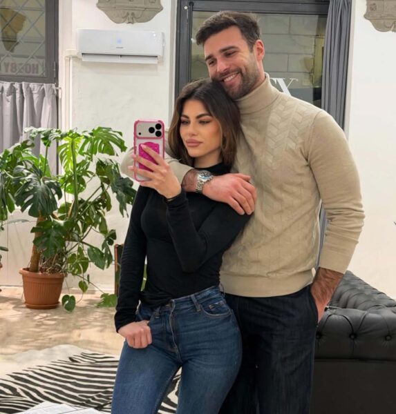 Nicole Belloni contro Martina Cardamone di U&D, guerra social dopo la sua rottura con Flavio Ubirti: «Non hai mai rispettato la mia relazione». E la rivale risponde: «Ti senti ancora al centro della scena» Nicole Belloni e Flavio Ubirti