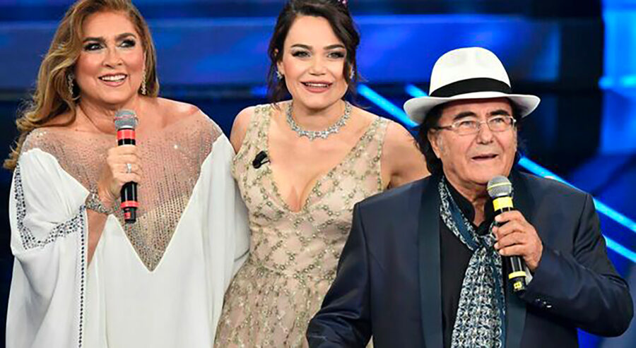 Romina tra i genitori Romina Power e Albano Carrisi