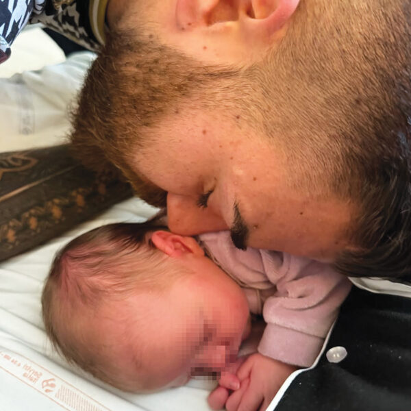 Mercedesz Henger, primi giorni da mamma: «Aurora, sei il nostro tutto». Ora manca solo il sì e Alessio Salata lo aveva promesso: «prima nostra figlia, poi la fede al dito» mercedesz henger 2