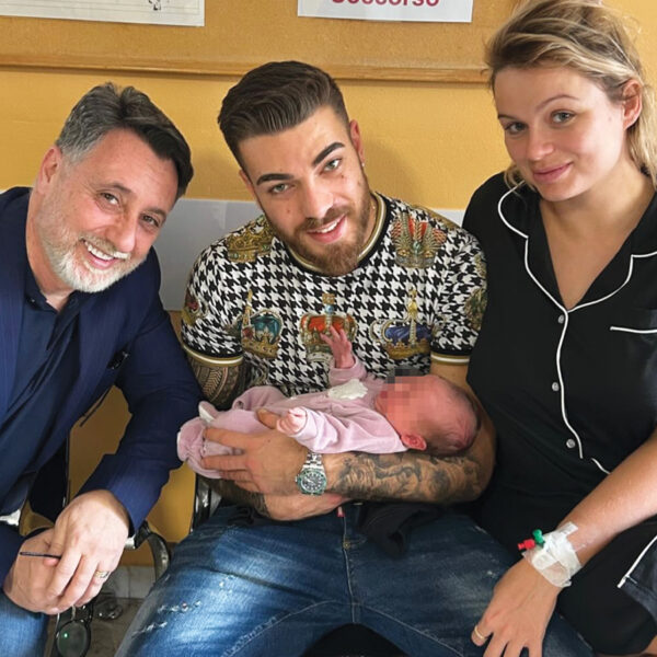 Mercedesz Henger, primi giorni da mamma: «Aurora, sei il nostro tutto». Ora manca solo il sì e Alessio Salata lo aveva promesso: «prima nostra figlia, poi la fede al dito» mercedesz henger 5