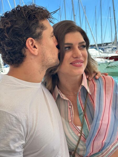 Gianluca Costantino e Nicole Di Mario beccati insieme al mare. Baci e sguardi complici, dopo la storia flop con Francesca Sorrentino a 'Uomini e Donne', è scoppiato l'amore con la modella de 'La Pupa e il Secchione'? WhatsApp Image 2026-04-07 at 11.20.56 (1)