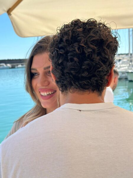 Gianluca Costantino e Nicole Di Mario beccati insieme al mare. Baci e sguardi complici, dopo la storia flop con Francesca Sorrentino a 'Uomini e Donne', è scoppiato l'amore con la modella de 'La Pupa e il Secchione'? WhatsApp Image 2026-04-07 at 11.20.57 (5)