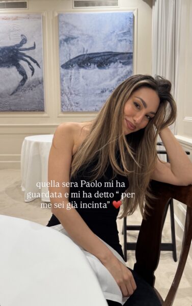 Angela Caloisi e Paolo Crivellin presto saranno mamma e papà: «Non ci crediamo ancora neanche noi, non voglio dire niente perché mi viene da piangere», l'annuncio a sorpresa con un tenero video della coppia uscita 8 anni fa da ‘Uomini e Donne’ Caloisi crivellin 3