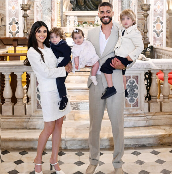 L'ex U&D Nicole Mazzocato e Armando Anastasio si sposano! La proposta inaspettata davanti a tutta la famiglia, l'anello nascosto trovato tre anni fa e quella canzone che ha fatto piangere tutti: «Non potevo desiderare una dichiarazione più bella» nicole mazzocato figli