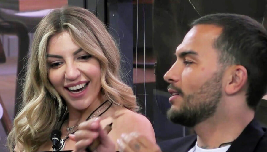 Raul Dumitras si confessa nella casa del GF Vip e gela Lucia Ilardo: «Sei molto simile a qualcosa che conosco, ma non va bene per me adesso». Il fantasma di Martina De Ioannon aleggia in tv: «non mi aspettavo che una cosa così forte potesse finire» Raul Dumitras e Lucia Ilardo