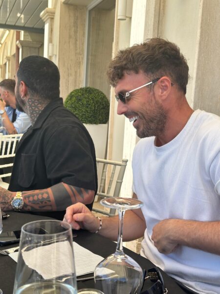 Francesco Chiofalo spegne 37 candeline: dopo 'Belve' si regala un party da star tra amici e volti dei reality tv, ma gli auguri più belli sono quelli del suo amore Manuela Carriero WhatsApp Image 2026-05-01 at 14.12.26