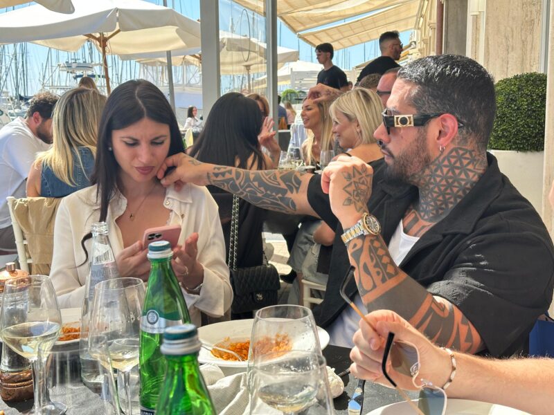 Francesco Chiofalo spegne 37 candeline: dopo 'Belve' si regala un party da star tra amici e volti dei reality tv, ma gli auguri più belli sono quelli del suo amore Manuela Carriero WhatsApp Image 2026-05-01 at 15.54.09