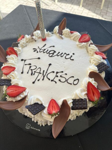 Francesco Chiofalo spegne 37 candeline: dopo 'Belve' si regala un party da star tra amici e volti dei reality tv, ma gli auguri più belli sono quelli del suo amore Manuela Carriero WhatsApp Image 2026-05-01 at 16.41.45 (2)