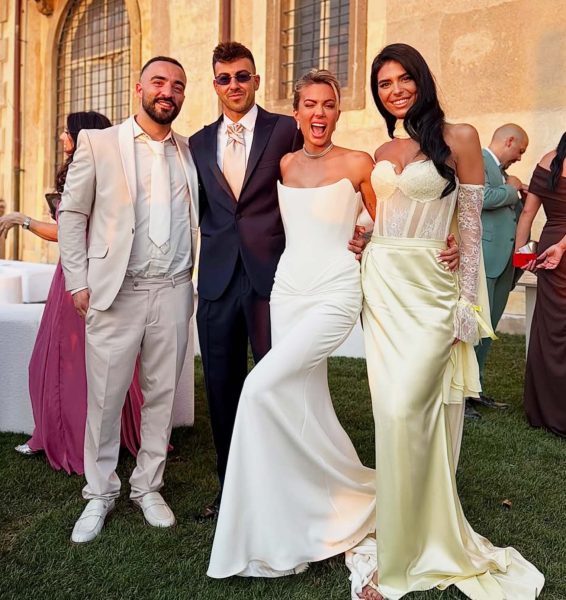Federica Petagna e Yuri Orlandi, scatto d'amore insieme agli sposi Stephan El Shaarawy e Ludovica Pagani