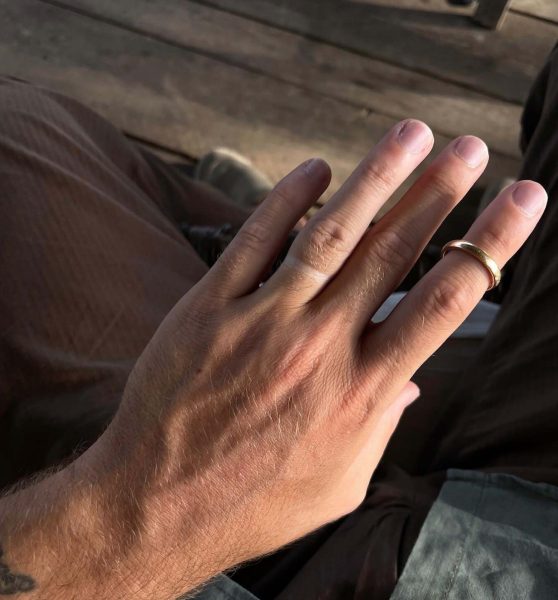 «Con lei ho trovato una serenità nuova»: Antonino Spinalbese vive alla grande il suo amore per la tatuatrice Ainhoa Foti Rodriguez, ma è la nuova foto sui social a dimostrare che il matrimonio segreto della coppia sarebbe avvenuto davvero! «Con lei ho trovato una serenità nuova»: Antonino Spinalbese vive alla grande il suo amore per la tatuatrice Ainhoa Foti Rodriguez, ma è la nuova foto sui social a dimostrare che il matrimonio segreto della coppia sarebbe avvenuto davvero!